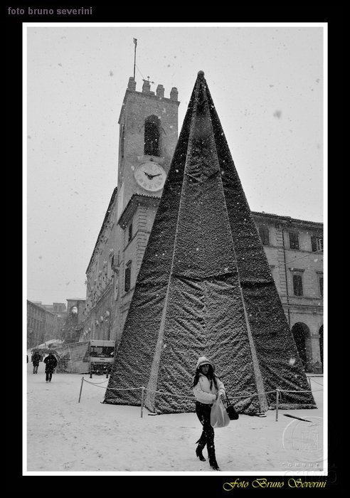 PIAZZA_BOCOLINO_1_12_2009 .jpg