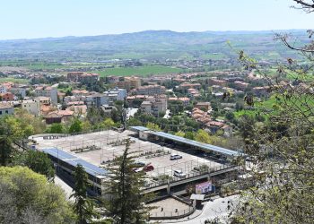 Maxi-Parcheggio gratuito per residenti zona Piazza Dante e limitrofe