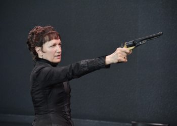 PROSA ALLA NUOVA FENICE: CRISI DI NERVI. TRE ATTI UNICI DI ANTON CECHOV 11 e 12 novembre