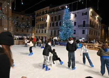LA GRANDE PISTA DI PATTINAGGIO DI OSIMO – orari e giorni di apertura