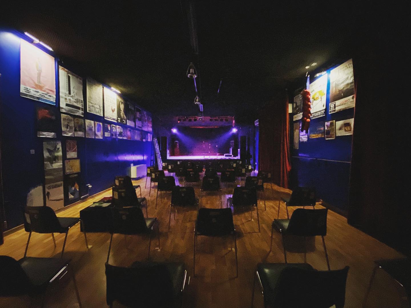 Al momento stai visualizzando CONVENZIONE PER CONCESSIONE IN USO DEL CENTRO MUSICALE GIOVANILE “FABRIZIO DE ANDRE’”